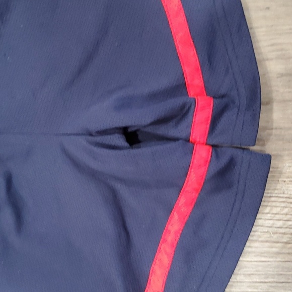 Nike/MLB Geniune Merchandise Indians BaseballTanktop with Matching Shorts Size 6 - Picture 9 of 9